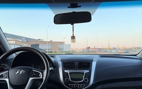 Hyundai Solaris II рестайлинг, 2012 год, 545 000 рублей, 13 фотография