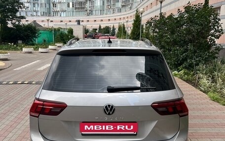 Volkswagen Tiguan II, 2021 год, 2 700 000 рублей, 4 фотография