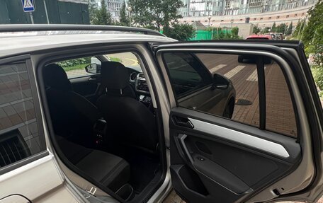 Volkswagen Tiguan II, 2021 год, 2 700 000 рублей, 12 фотография