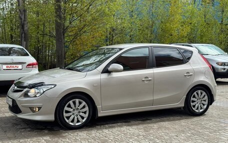 Hyundai i30 I, 2011 год, 800 000 рублей, 7 фотография