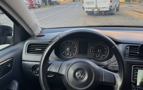 Volkswagen Jetta VI, 2013 год, 1 090 000 рублей, 10 фотография