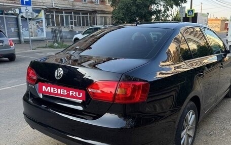 Volkswagen Jetta VI, 2013 год, 1 090 000 рублей, 3 фотография