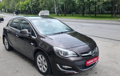 Opel Astra J, 2013 год, 900 000 рублей, 1 фотография