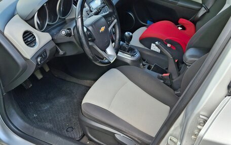 Chevrolet Cruze II, 2012 год, 700 000 рублей, 7 фотография