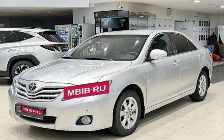 Toyota Camry, 2010 год, 1 100 000 рублей, 1 фотография