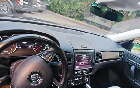 Volkswagen Touareg III, 2017 год, 2 950 000 рублей, 19 фотография