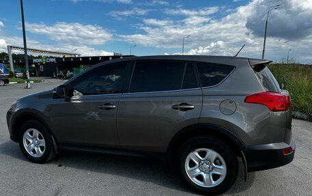 Toyota RAV4, 2014 год, 2 230 000 рублей, 6 фотография