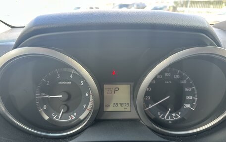 Toyota Land Cruiser Prado 150 рестайлинг 2, 2015 год, 2 665 000 рублей, 9 фотография