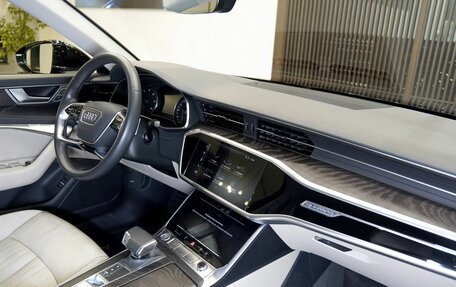 Audi A6, 2019 год, 3 560 000 рублей, 15 фотография