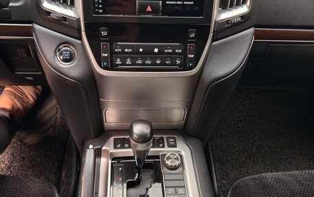 Toyota Land Cruiser 200, 2016 год, 6 490 000 рублей, 9 фотография