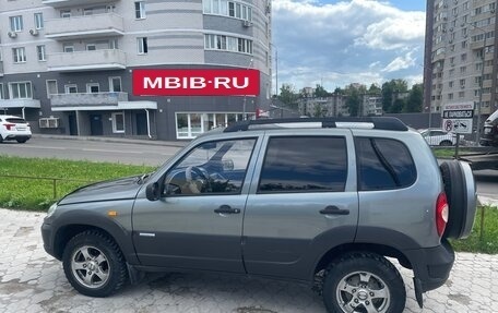 Chevrolet Niva I рестайлинг, 2010 год, 535 000 рублей, 39 фотография