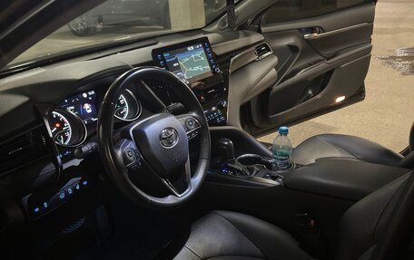 Toyota Camry, 2021 год, 3 600 000 рублей, 6 фотография