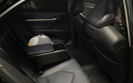 Toyota Camry, 2021 год, 3 600 000 рублей, 9 фотография