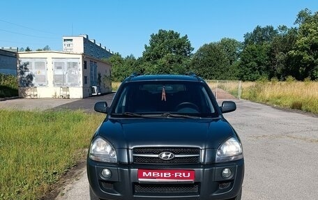 Hyundai Tucson III, 2008 год, 660 000 рублей, 1 фотография