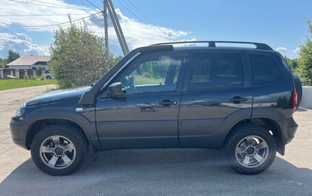 Chevrolet Niva I рестайлинг, 2019 год, 897 000 рублей, 2 фотография