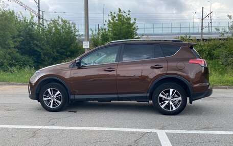 Toyota RAV4, 2017 год, 2 100 000 рублей, 6 фотография
