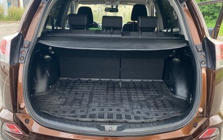 Toyota RAV4, 2017 год, 2 100 000 рублей, 15 фотография