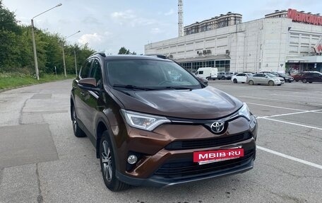 Toyota RAV4, 2017 год, 2 100 000 рублей, 10 фотография