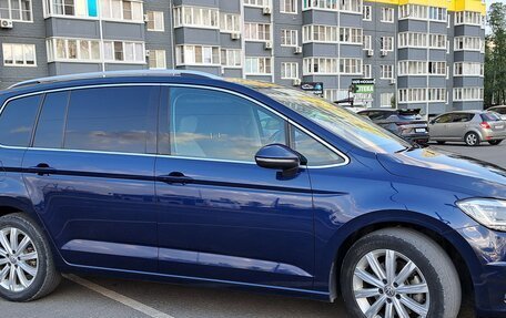 Volkswagen Touran III, 2016 год, 1 600 000 рублей, 5 фотография