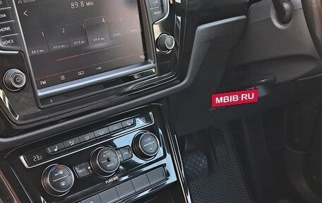 Volkswagen Touran III, 2016 год, 1 600 000 рублей, 14 фотография