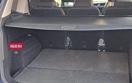 Volkswagen Touran III, 2016 год, 1 600 000 рублей, 23 фотография