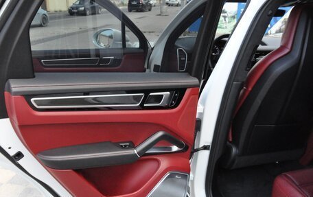 Porsche Cayenne III, 2018 год, 8 800 000 рублей, 15 фотография