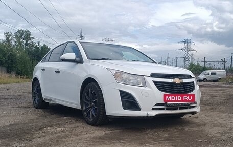 Chevrolet Cruze II, 2014 год, 830 000 рублей, 3 фотография