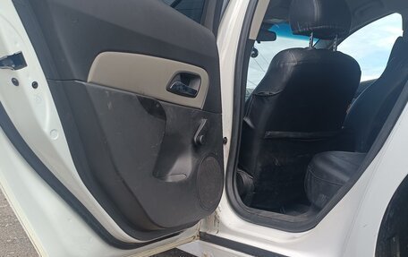 Chevrolet Cruze II, 2014 год, 830 000 рублей, 16 фотография