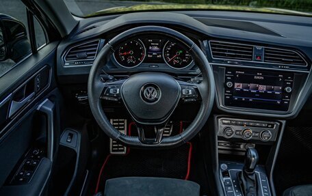 Volkswagen Tiguan II, 2020 год, 2 928 000 рублей, 13 фотография