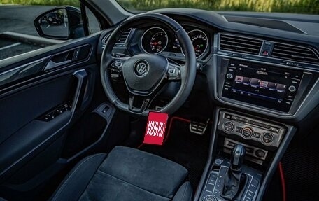 Volkswagen Tiguan II, 2020 год, 2 928 000 рублей, 18 фотография