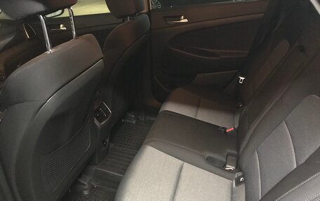 Hyundai Tucson III, 2019 год, 2 800 000 рублей, 10 фотография