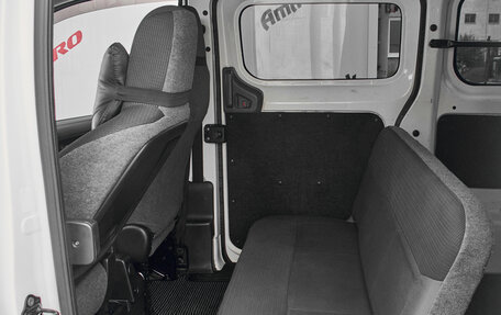 Nissan NV200, 2012 год, 1 190 000 рублей, 19 фотография