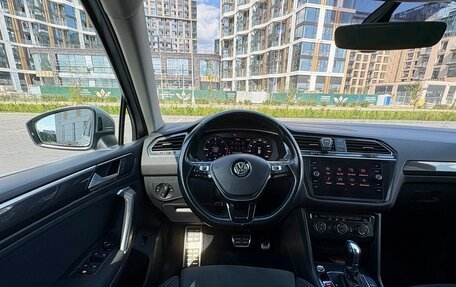 Volkswagen Tiguan II, 2018 год, 2 380 000 рублей, 12 фотография