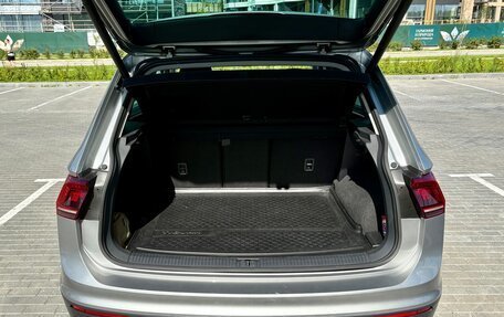Volkswagen Tiguan II, 2018 год, 2 380 000 рублей, 16 фотография