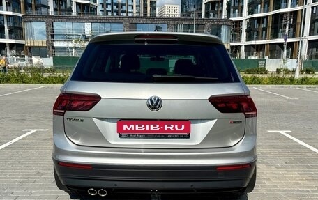 Volkswagen Tiguan II, 2018 год, 2 380 000 рублей, 6 фотография