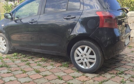 Toyota Yaris III рестайлинг, 2006 год, 477 000 рублей, 3 фотография
