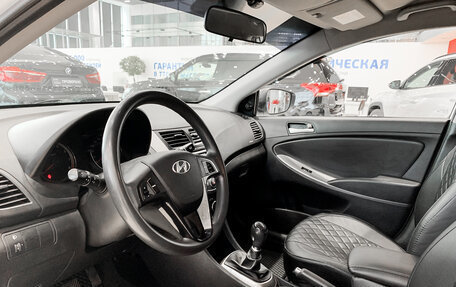 Hyundai Solaris II рестайлинг, 2016 год, 799 000 рублей, 20 фотография