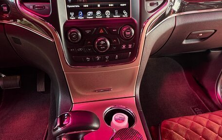 Jeep Grand Cherokee, 2014 год, 2 990 000 рублей, 17 фотография