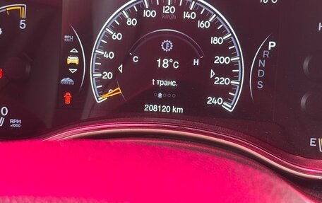 Jeep Grand Cherokee, 2014 год, 2 990 000 рублей, 22 фотография