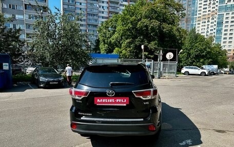 Toyota Highlander III, 2014 год, 3 350 000 рублей, 4 фотография