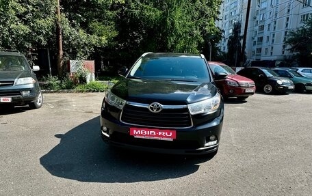 Toyota Highlander III, 2014 год, 3 350 000 рублей, 15 фотография