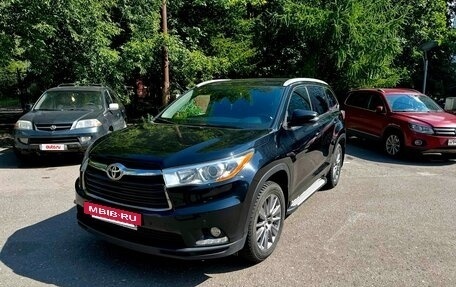 Toyota Highlander III, 2014 год, 3 350 000 рублей, 9 фотография