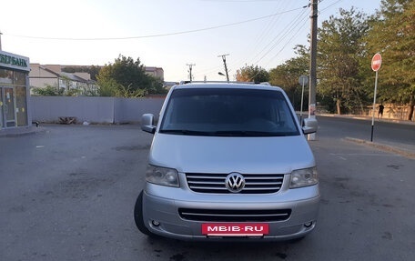Volkswagen Caravelle T5, 2005 год, 1 580 000 рублей, 4 фотография