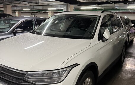 Volkswagen Tiguan II, 2020 год, 2 250 000 рублей, 3 фотография