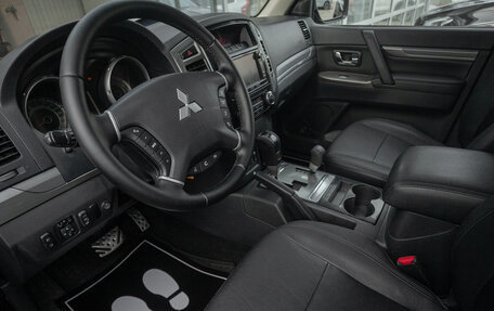 Mitsubishi Pajero IV, 2014 год, 2 245 000 рублей, 9 фотография