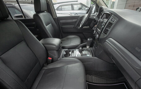 Mitsubishi Pajero IV, 2014 год, 2 245 000 рублей, 21 фотография