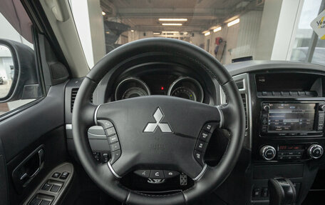 Mitsubishi Pajero IV, 2014 год, 2 245 000 рублей, 19 фотография