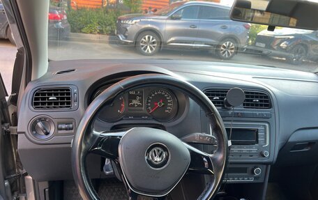 Volkswagen Polo VI (EU Market), 2017 год, 1 250 000 рублей, 6 фотография