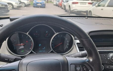Chevrolet Cruze II, 2011 год, 600 000 рублей, 6 фотография
