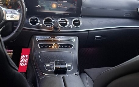Mercedes-Benz E-Класс, 2019 год, 2 840 000 рублей, 12 фотография
